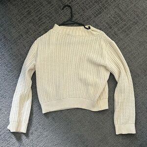 White theory sweater size small